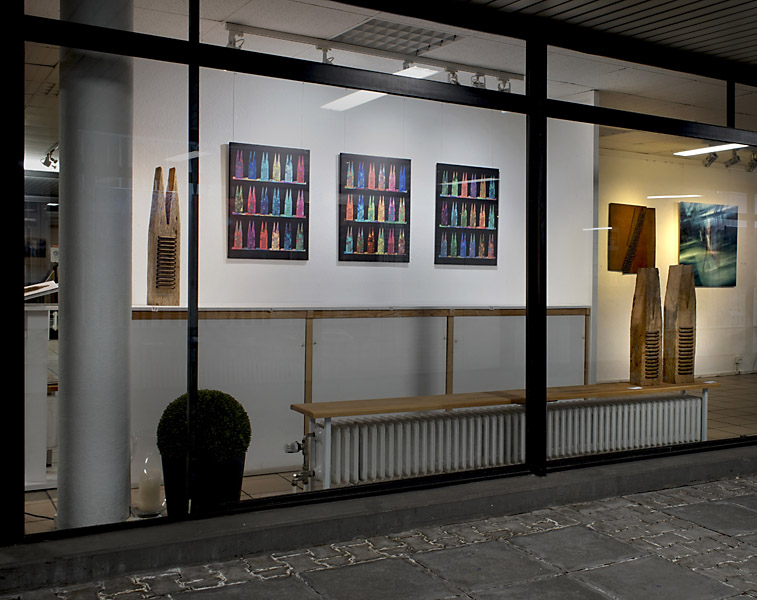 HD Heckes, Aussenaufnahme des Kunstkarrees, Kunstvereins Bad Godesberg e.V., Burgstraße 85, 53177 Bonn-Bad Godesberg, während der Ausstellung Linsenpinsel und Schweissbrenner mit Arbeiten von Thomas Riedel und HD Heckes vom 7.2 bis 7.3.2021